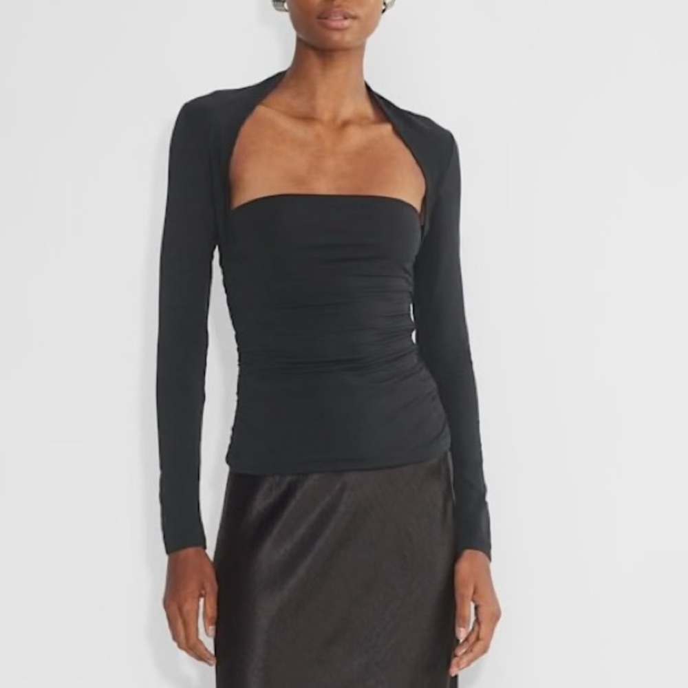 Aritzia Contour Flourish Longsleeve in size M